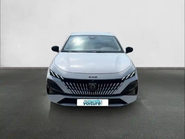 Peugeot 308 plug-in hybrid 195 ch e-dcs7 — photo 2