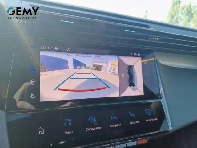 Peugeot 408 phev 225 e-eat8 — photo 18