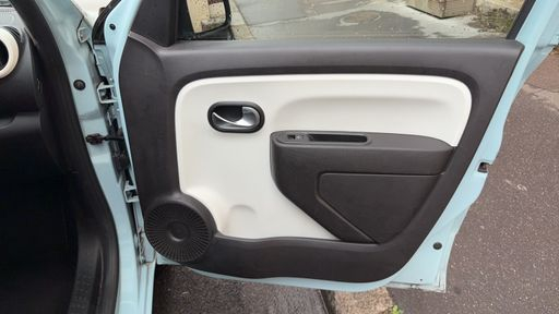 Renault Twingo 1.0 SCe 65 - Equilibre – 2023 – 37024 km – Essence – Boîte Manuelle — photo 26