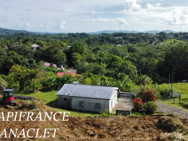 Terrain 473 m²