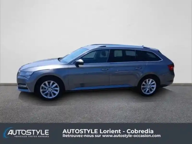 Skoda Superb combi 1.4 tsi phev 218ch business dsg6 — photo 2