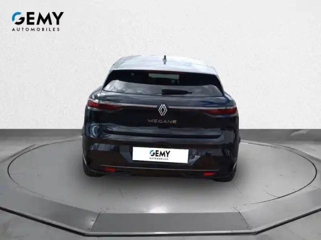 Renault Megane e-tech ev60 220 ch super charge — photo 5