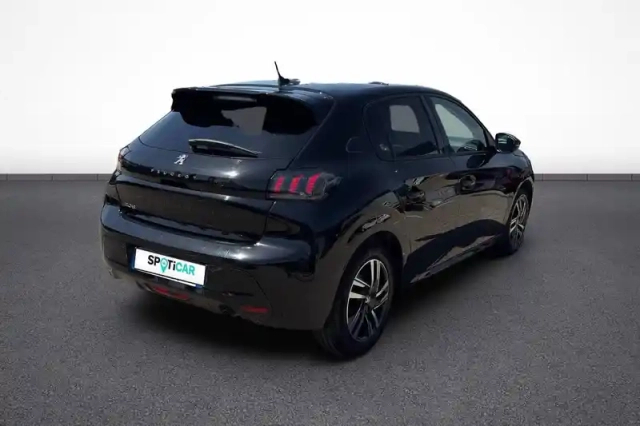 Peugeot 208 puretech 100 s&amp;s eat8 — photo 6