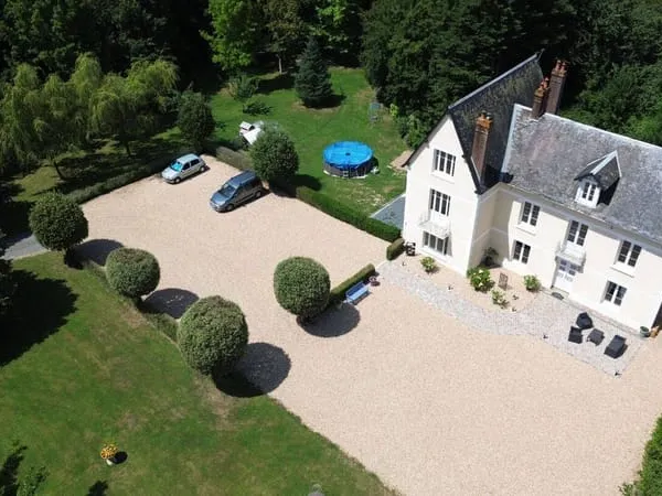 Maison 12 pièces 272 m²