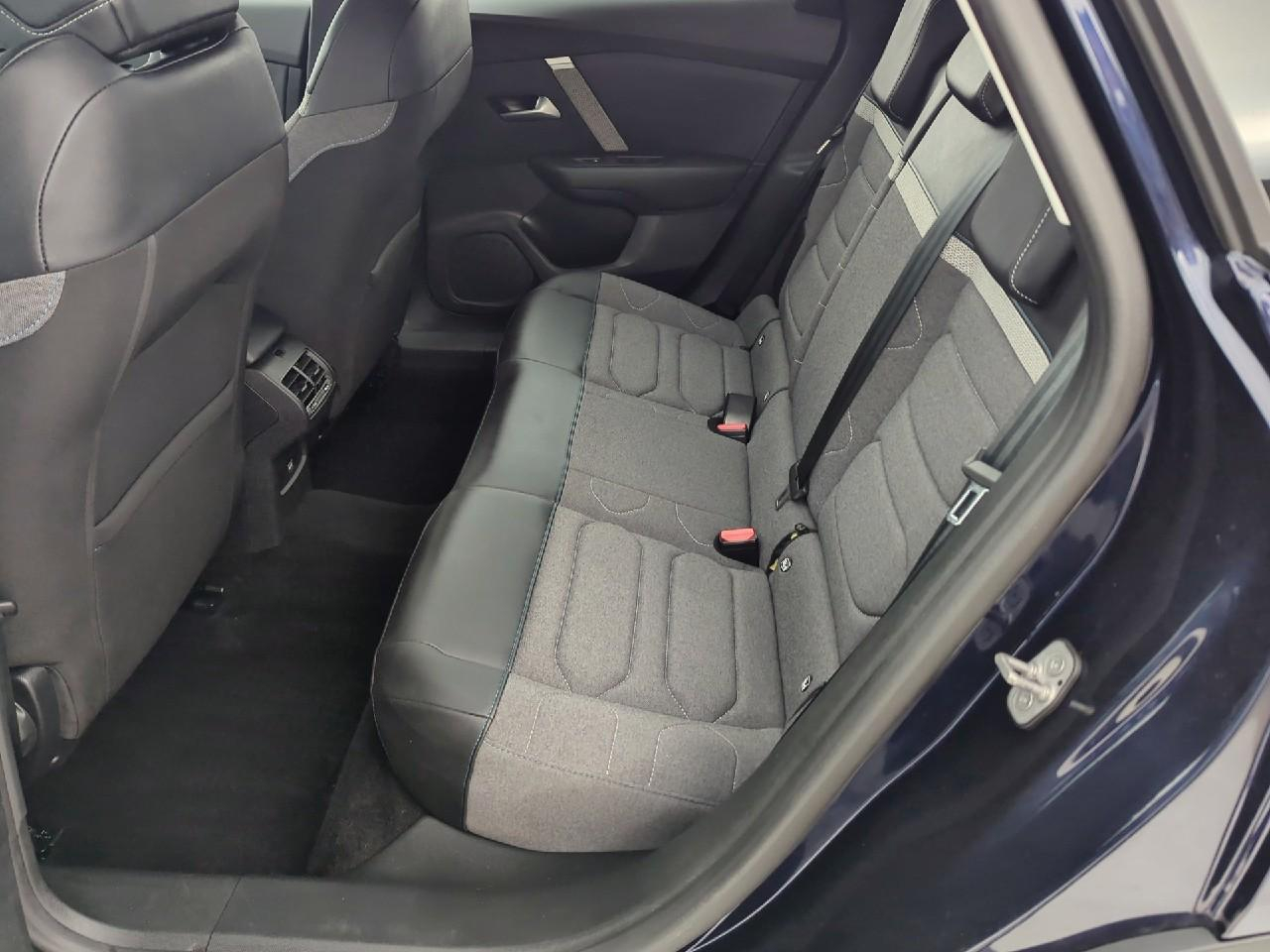 Citroën C4 puretech 130 eat8 plus — photo 10