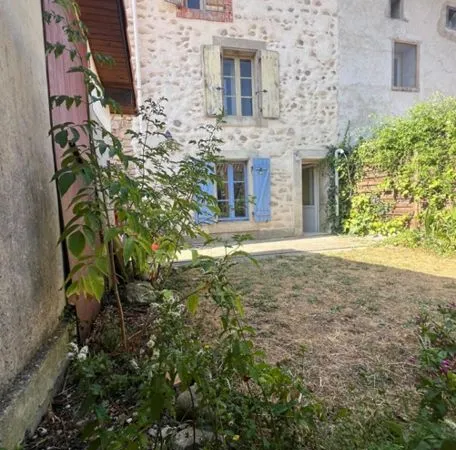 EN EXCLUSIVITÉ - VENTE SUCCESSION À LOUPIA (11300) Maison de village 115m² à rénover + Grange/remise