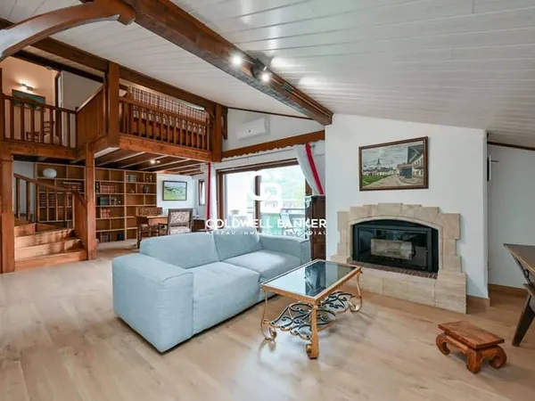 Appartement 5 pièces 151 m²