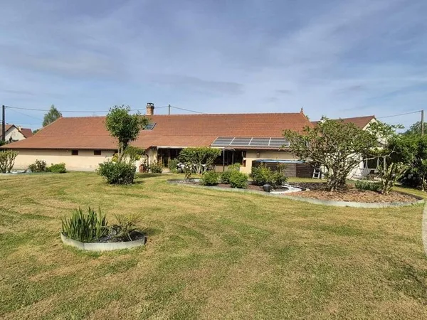 Propriété 7 pièces 155 m²