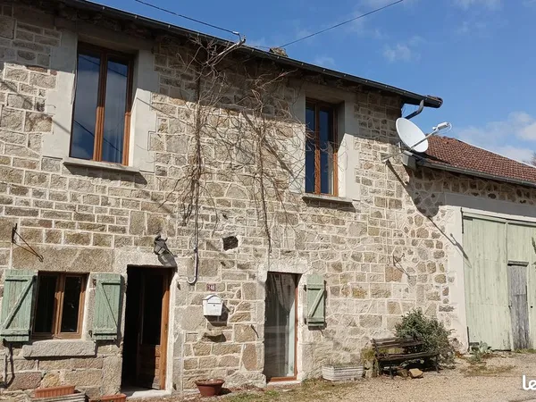 A vendre jolie maison typique sur le plateau de Millevaches