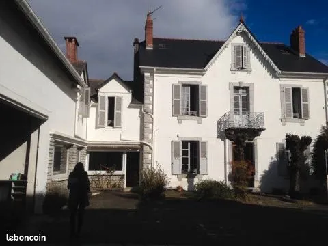 Maison de maître à Ossun - 288 000 - 218 m² habitables + 191 m² à finaliser + ancien chai de 350 m² 