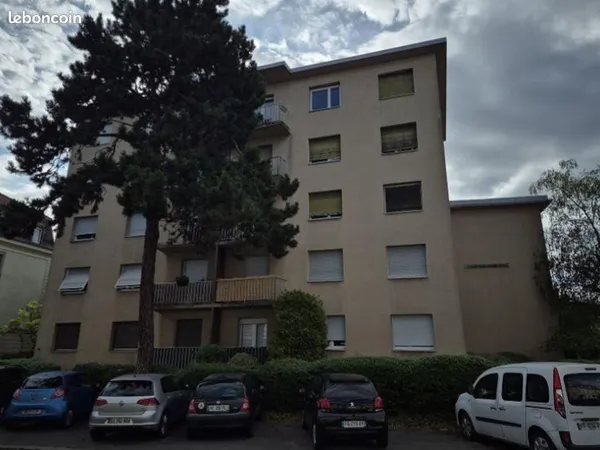 Vente aux enchères - Appartement 4 pièces - Mulhouse (68100), Rue Charles Péguy - 109 Avenue d'Altki