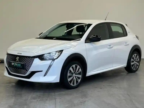 Peugeot 208 e- 136ch style