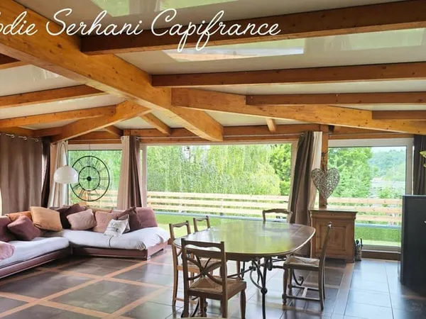 Maison 8 pièces 267 m²