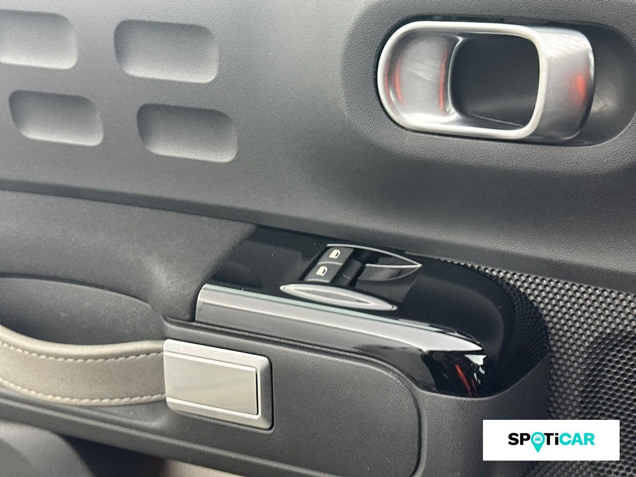 Citroën C3 1.2 puretech 110ch s&s shine business 124g — photo 16