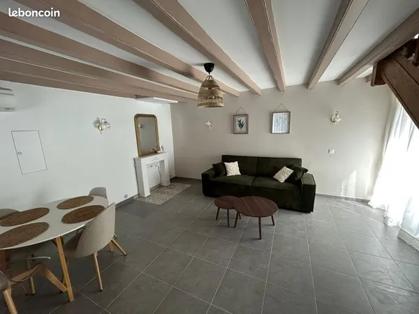 Maison de ville meublée F3 - 70m2