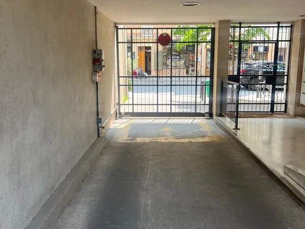 Garage et parking Vente Paris 23500€