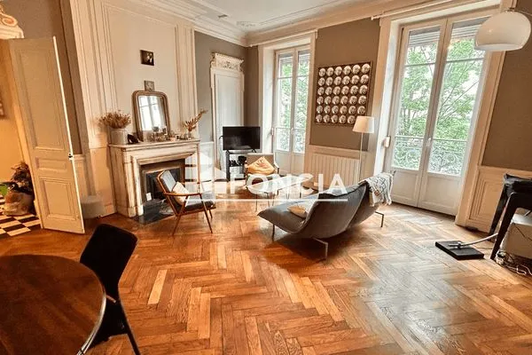 Appartement 4 pièces 135 m²