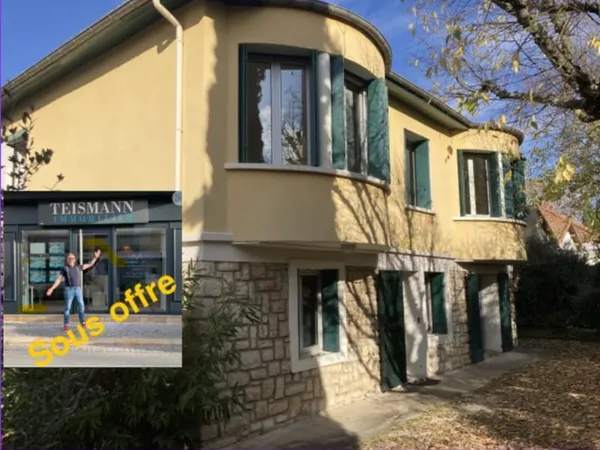 Charleval Maison T6, 110 m² en R+1 , garage