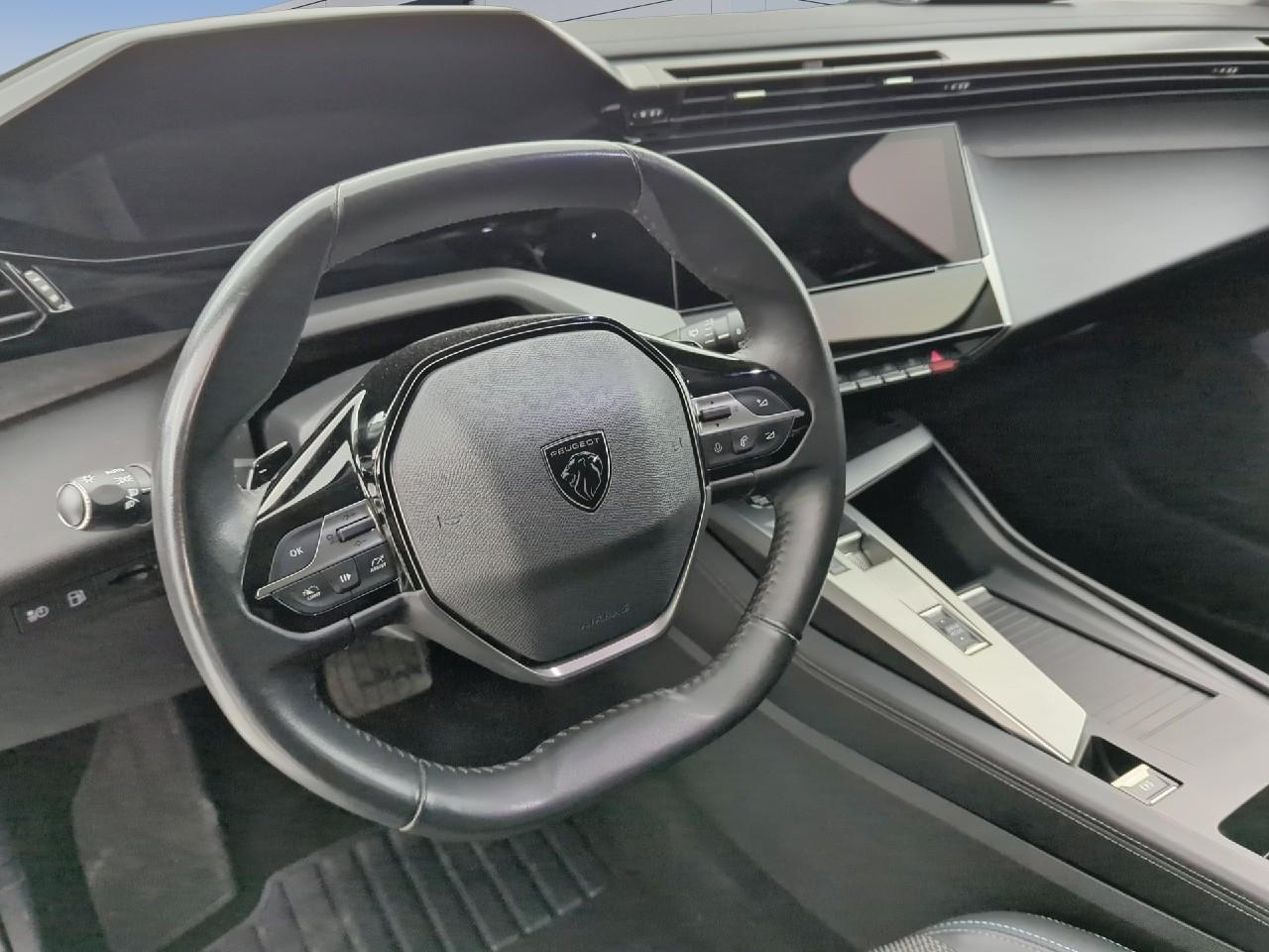 Peugeot 308 phev 180 e-eat8 allure pack — photo 14
