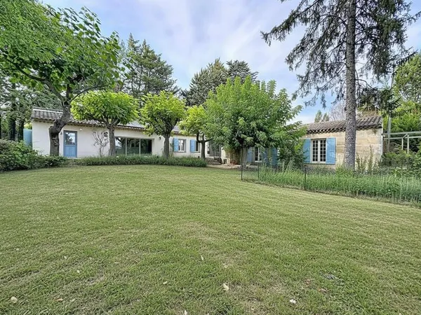Maison 6 pièces 194 m²