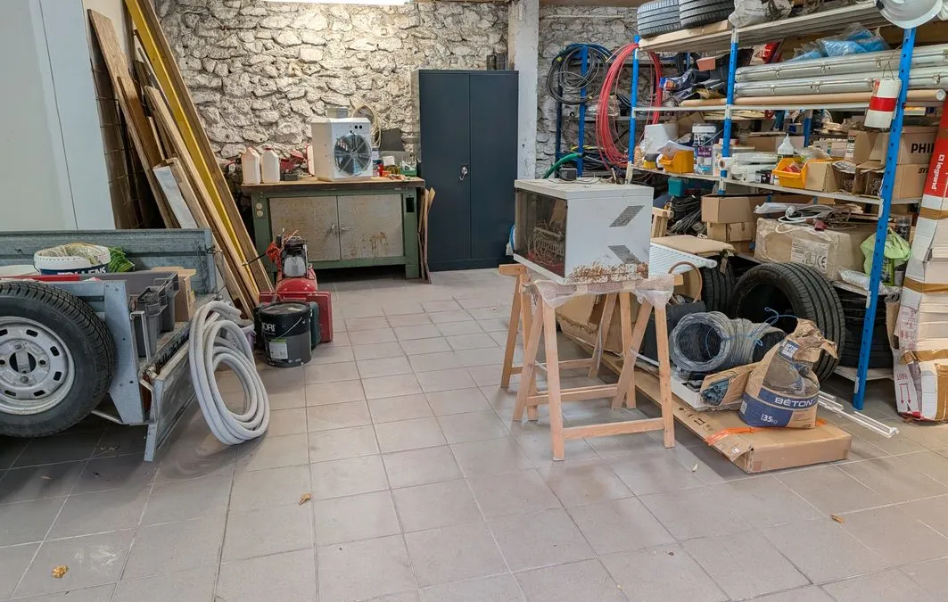 Photo 2
