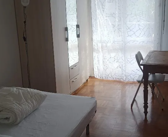 Loue chambre dans colocation 80m² Angers à partir du 1er septembre 2025