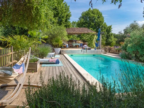 Vends château 650m² parc arboré 1 Ha 3 piscines proche de Saint-Émilion