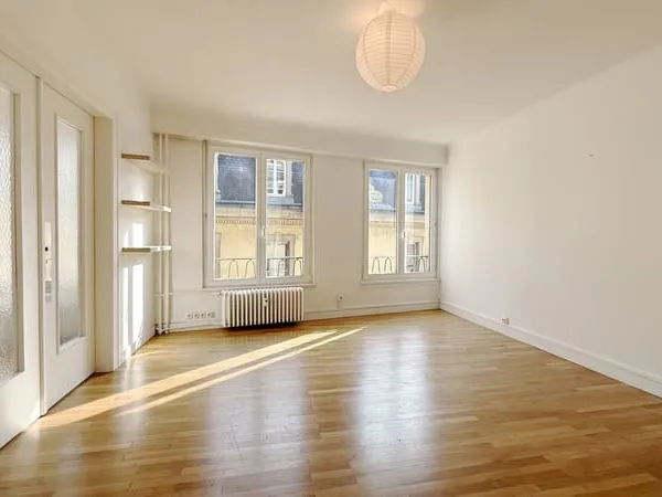CARRE D'OR - APPARTEMENT 3 PIECES - 65 M²
