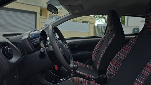 Citroen C1 1.0 VTi 72 - Feel – 2020 – 11396 km – Essence – Boîte Manuelle — photo 13