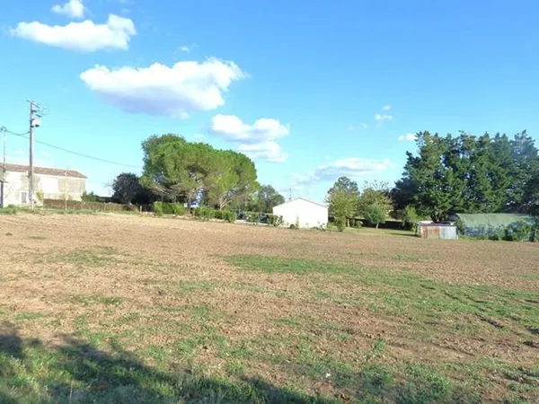 Terrain 1220 m²