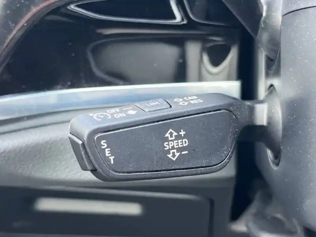 Audi Q3 35 tdi 150 ch s tronic 7 — photo 27