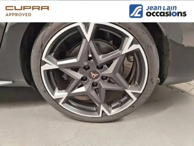 Cupra Leon sportstourer ehybrid 272 ch dsg6 — photo 12