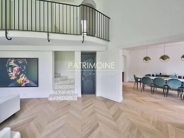Maison 10 pièces 400 m²