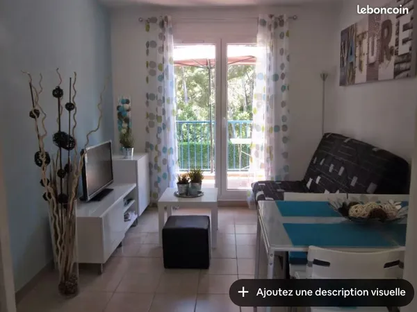 Sanary-sur-Mer - T2 meublé 26 m² - plage à 100 m - piscine - parking - clim - Wi-Fi