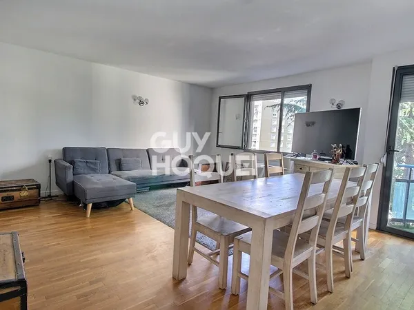 APPARTEMENT À VENDRE DE 5 PIÈCES DE 104,00 M²