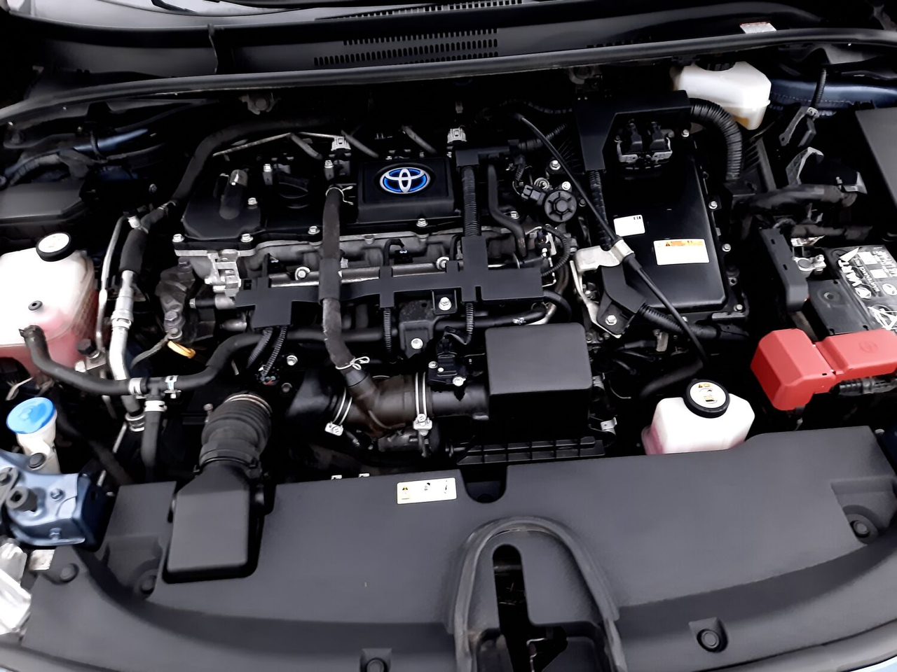 Toyota Corolla — photo 16