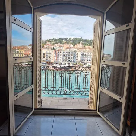 EXCLUSIVITE Quai Aspirant Herbert : TYPE 3 avec vue panoramique sur le Quai et le Port