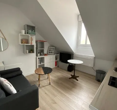 ✨ Charmant studio de 21 m² - Dernier étage - Disponible début novembre 2026