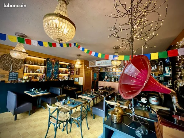 Restaurant , appart et murs à la montagne