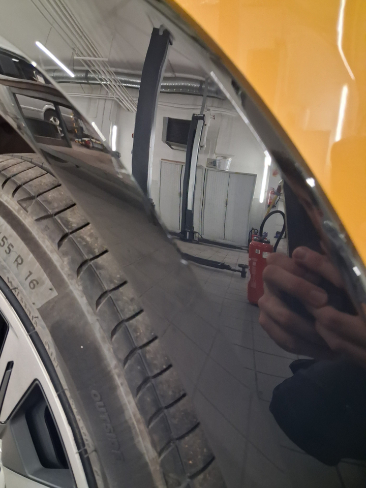 Peugeot 208 Electrique 50 kWh 136ch — photo 34