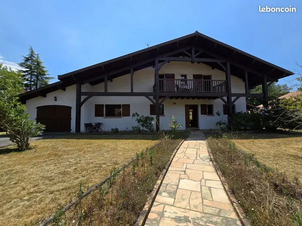 Maison 7 pièces 171 m²