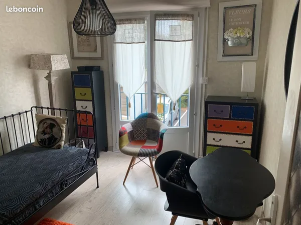 Chambre pour étudiante ou stagiaire