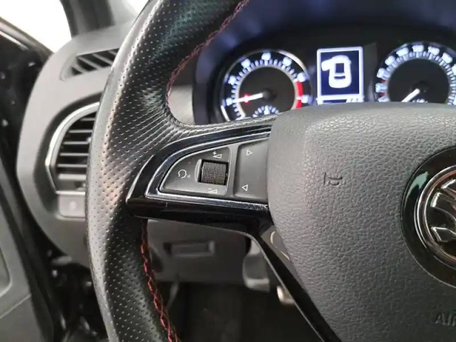 Skoda Fabia 1.0 tsi 110 ch bvm6 — photo 32