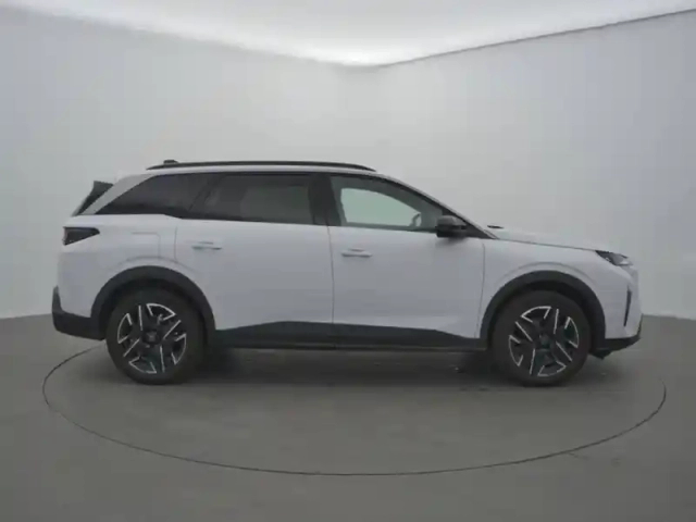 Peugeot 5008 hybrid 136 e-dcs6 — photo 27