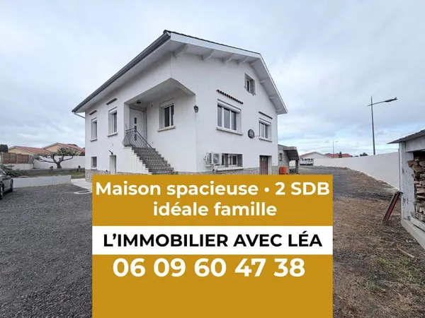 MAISON SPACIEUSE AVEC PISCINE