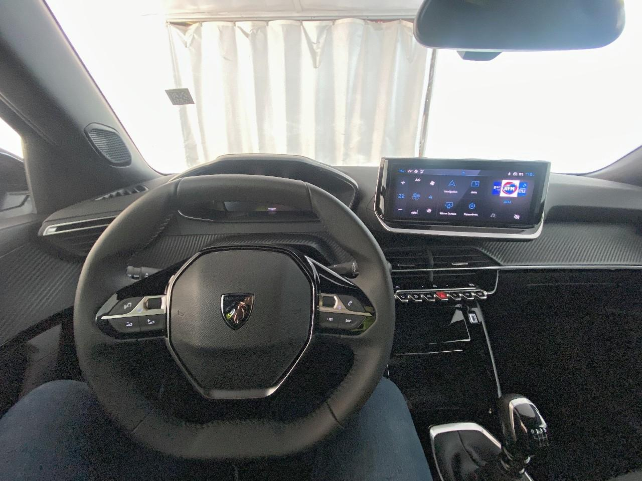 Peugeot 2008 100 s&s bvm6 allure — photo 20