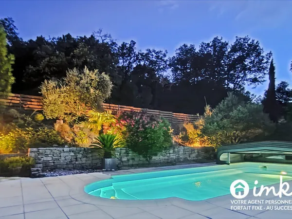 2 Maisons de plain pied de 9 et 4 pièces piscine
