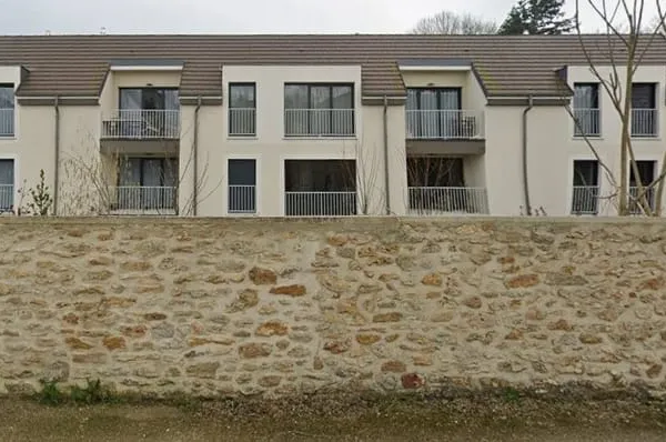 LOCATION D'UN APPARTEMENT DE TYPE F2