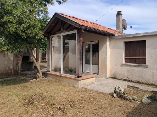 MAISON QUARTIER CASERNE TOUSSAINT