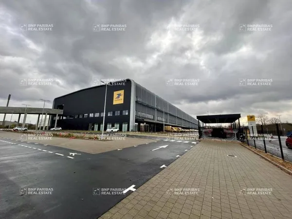 Local d'activité 6000 m²
